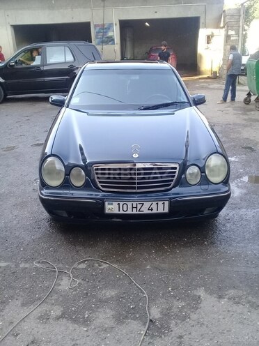 Mercedes E 320 2001, 347,000 km - 3.2 l - Bakı