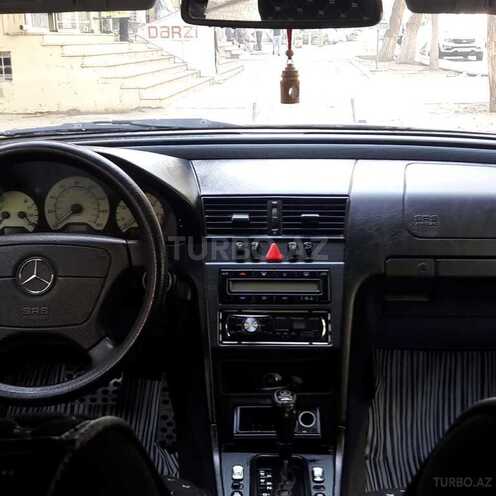 Mercedes C 280 2000, 325,000 km - 2.8 l - Bakı