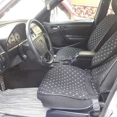 Mercedes C 280 2000, 325,000 km - 2.8 l - Bakı