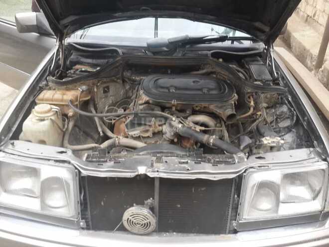 Mercedes  1987, 382,443 km - 2.3 l - Masallı