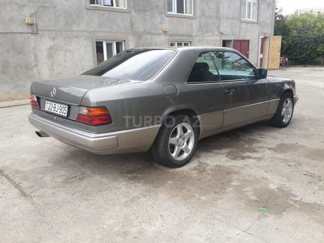 Mercedes  1987, 382,443 km - 2.3 l - Masallı