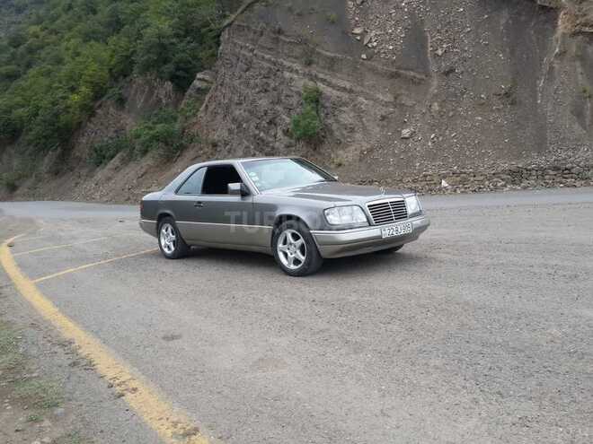 Mercedes  1987, 382,443 km - 2.3 l - Masallı