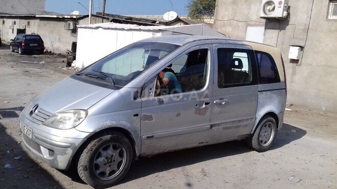 Mercedes Vaneo 2003, 250,000 km - 1.9 l - Sumqayıt