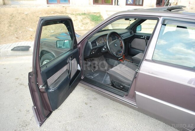 Mercedes 190 1992, 370,000 km - 2.0 л - Bakı
