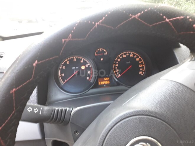 Opel Astra 2005, 239,000 km - 1.6 l - Mingəçevir