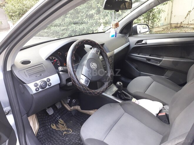 Opel Astra 2005, 239,000 km - 1.6 l - Mingəçevir