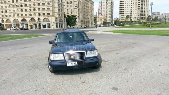Mercedes E 220 1995, 430,568 km - 2.2 l - Bakı