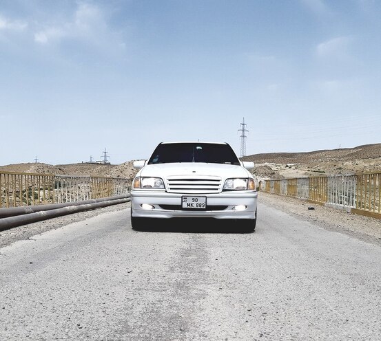 Mercedes C 230 1999, 160,465 km - 2.3 l - Bakı