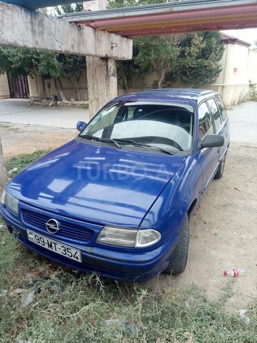 Opel Astra 1996, 360,000 km - 1.6 l - Bakı