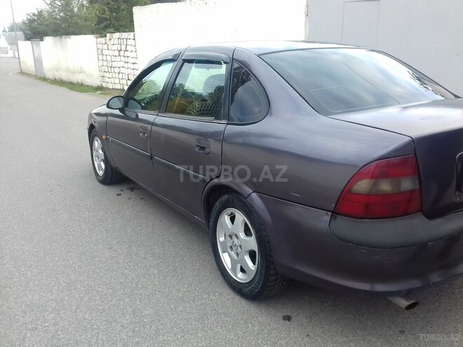 Opel Vectra 1996, 136,000 km - 2.0 l - Quba