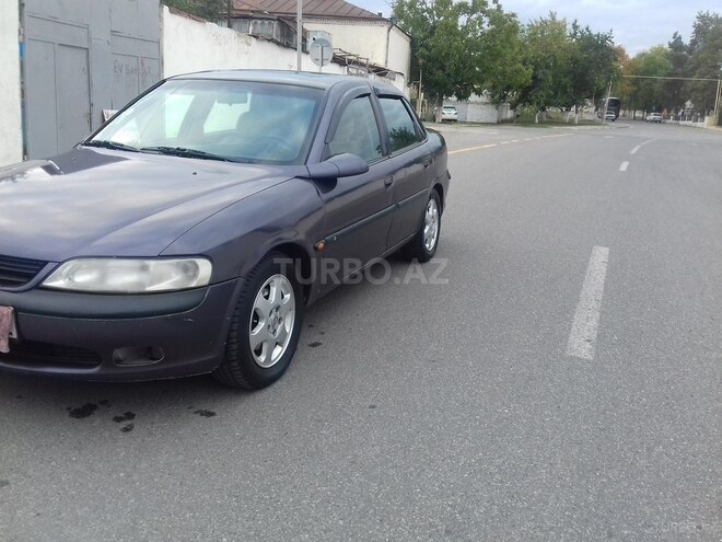 Opel Vectra 1996, 136,000 km - 2.0 l - Quba