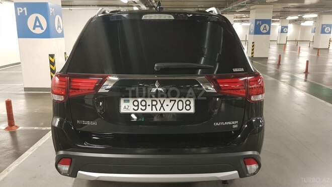 Mitsubishi Outlander 2017, 12,300 km - 2.4 l - Bakı