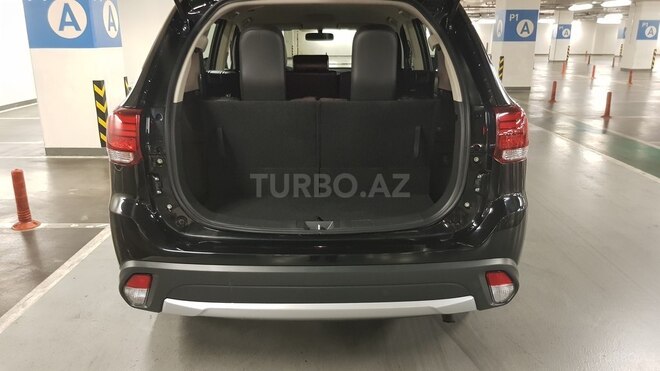 Mitsubishi Outlander 2017, 12,300 km - 2.4 l - Bakı