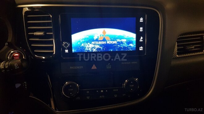 Mitsubishi Outlander 2017, 12,300 km - 2.4 l - Bakı