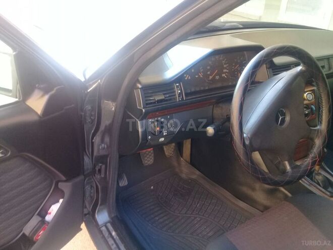 Mercedes E 300 1992, 327,000 km - 3.0 l - Bakı