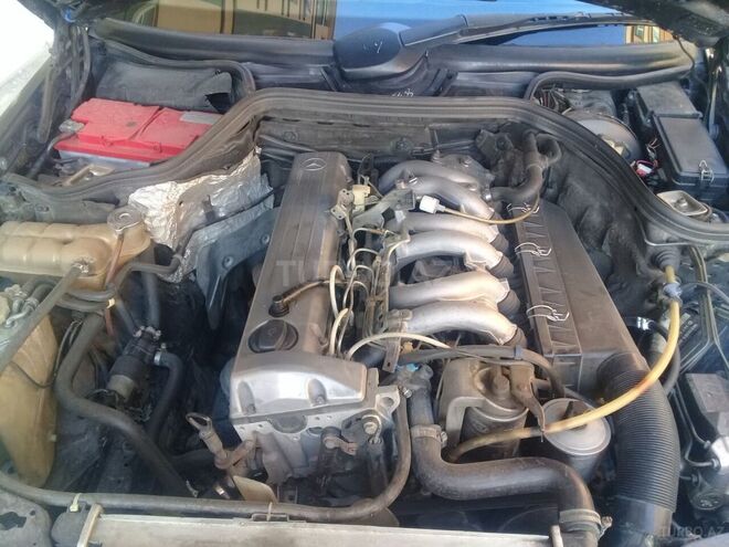 Mercedes E 300 1992, 327,000 km - 3.0 l - Bakı