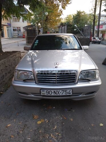 Mercedes C 200 2000, 250,000 km - 2.0 l - Şəki