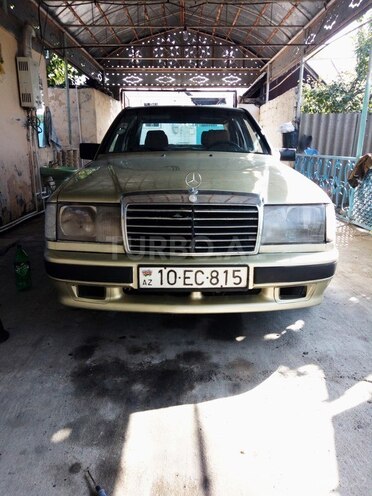 Mercedes C 230 1986, 200,000 km - 2.3 l - Ağsu