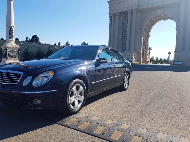 Mercedes E 220 2002, 236,000 km - 2.2 l - Gəncə