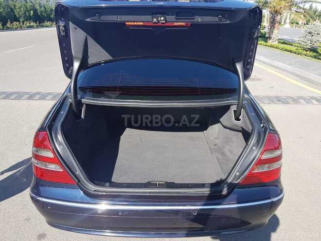 Mercedes E 220 2002, 236,000 km - 2.2 l - Gəncə