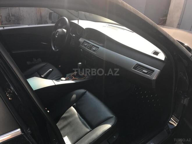 BMW 523 2006, 81,000 km - 3.0 l - Bakı