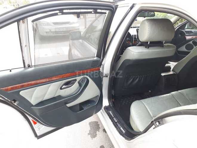 BMW 528 1999, 391,000 km - 2.8 l - Bakı
