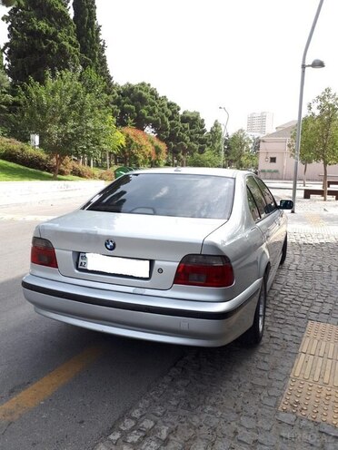 BMW 528 1999, 391,000 km - 2.8 l - Bakı