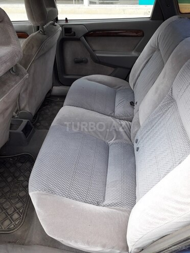 Opel Vectra 1994, 260,000 km - 2.0 l - Bakı