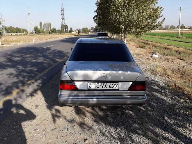 Mercedes E 200 1991, 254,000 km - 2.0 л - Gəncə