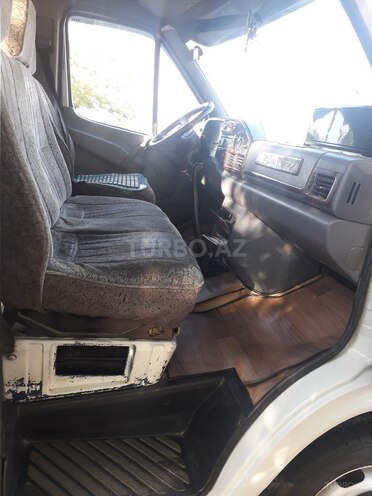 Mercedes  1995, 327,000 km - 2.9 л - Ağstafa