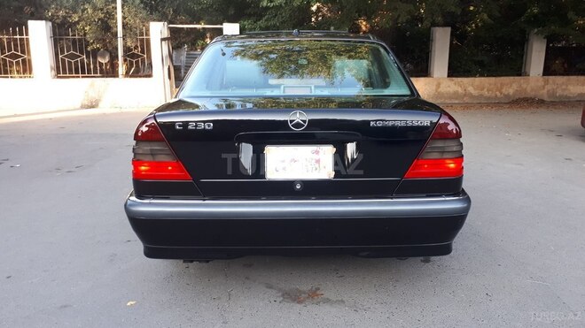 Mercedes C 230 1999, 197,000 km - 2.3 l - Bakı