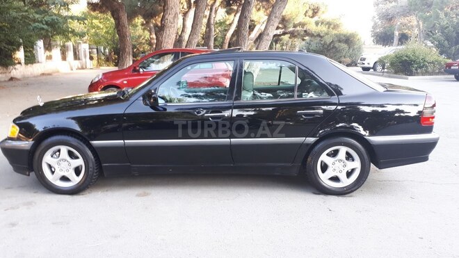 Mercedes C 230 1999, 197,000 km - 2.3 l - Bakı