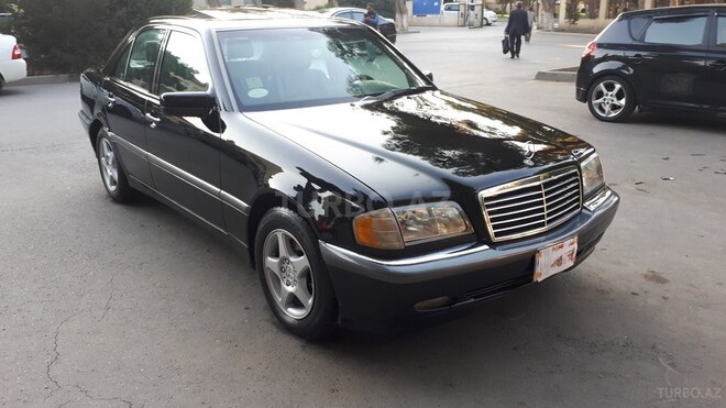 Mercedes C 230 1999, 197,000 km - 2.3 l - Bakı