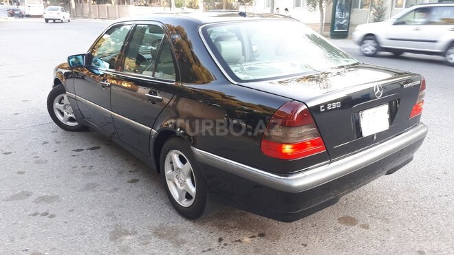 Mercedes C 230 1999, 197,000 km - 2.3 l - Bakı