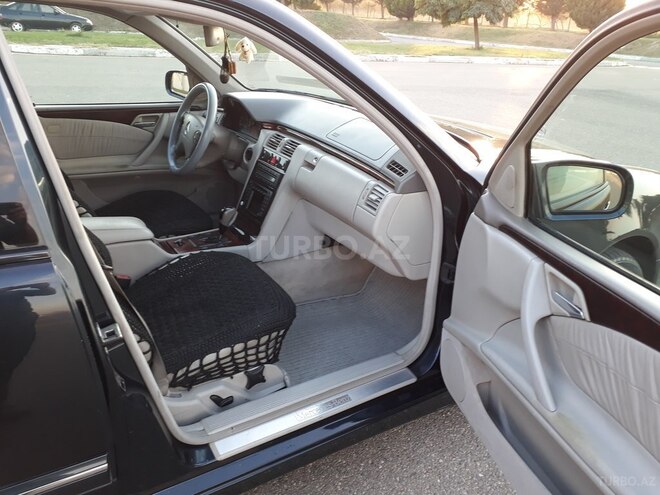 Mercedes E 240 2000, 220,000 km - 2.6 l - Şəmkir