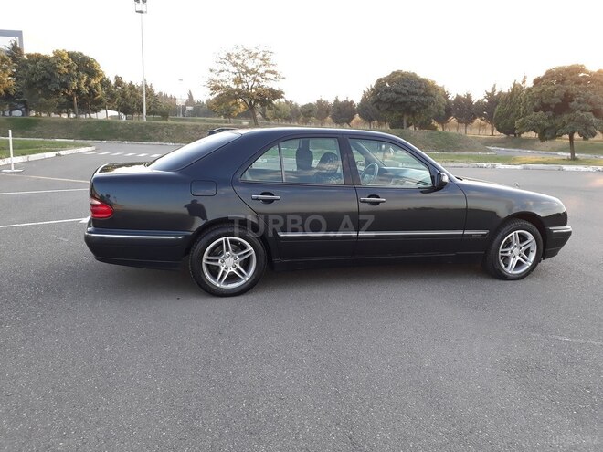 Mercedes E 240 2000, 220,000 km - 2.6 l - Şəmkir