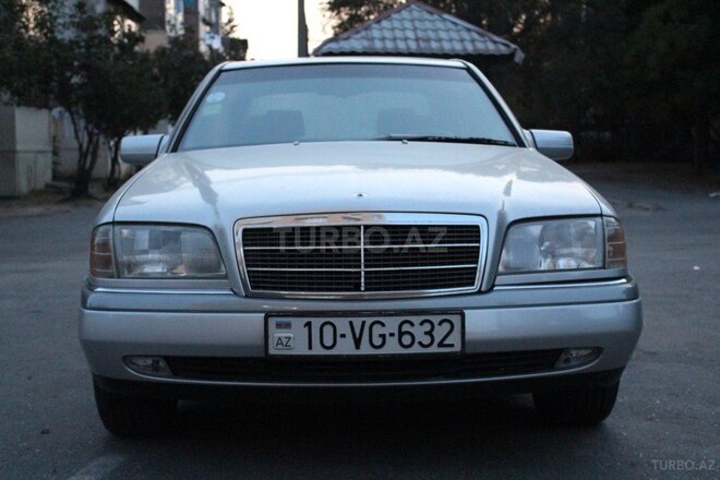 Mercedes C 180 1995, 214,000 km - 1.8 l - Bakı