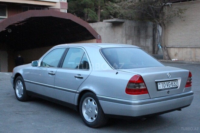 Mercedes C 180 1995, 214,000 km - 1.8 l - Bakı