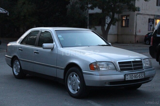 Mercedes C 180 1995, 214,000 km - 1.8 l - Bakı