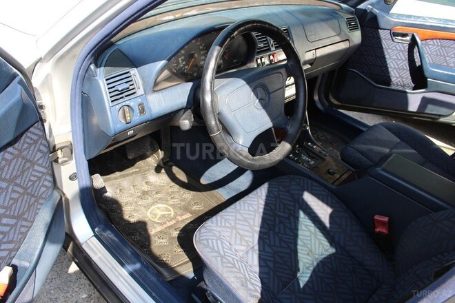Mercedes C 180 1995, 214,000 km - 1.8 l - Bakı