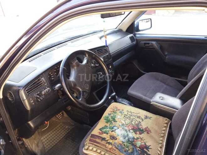 Volkswagen Golf 1995, 300,000 km - 2.0 л - Bakı
