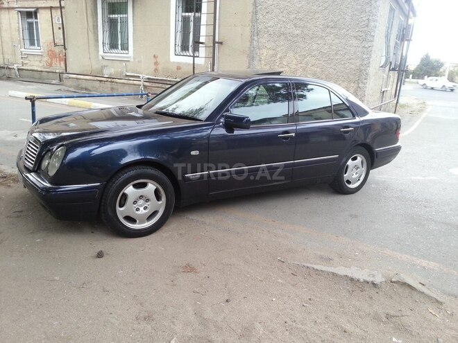 Mercedes E 240 1998, 263,523 km - 2.4 л - Sumqayıt