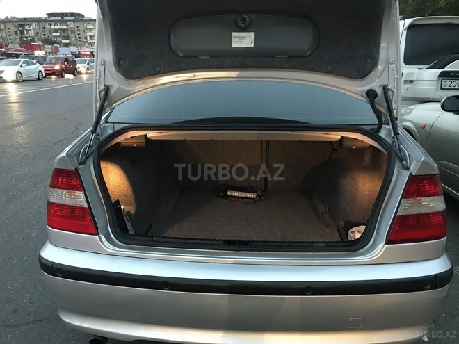 BMW 318 2002, 233,800 km - 2.0 l - Bakı