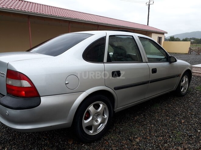 Opel Vectra 1997, 290,555 km - 1.6 l - Masallı