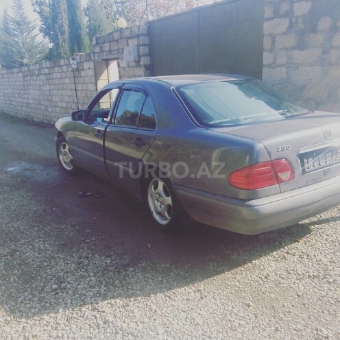 Mercedes E 200 1998, 139,931 km - 2.0 л - Bakı
