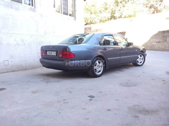 Mercedes E 200 1998, 139,931 km - 2.0 л - Bakı
