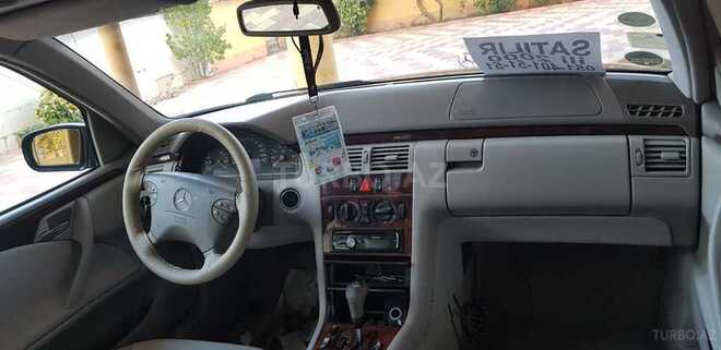 Mercedes E 200 2000, 268,000 km - 2.0 l - Bakı