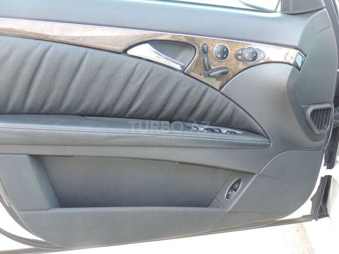Mercedes E 350 2005, 200,000 km - 3.5 л - Bakı