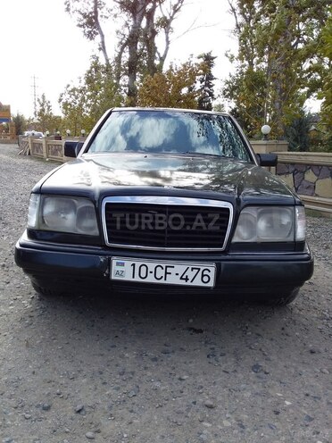 Mercedes E 220 1993, 65,478 km - 0.2 л - Neftçala