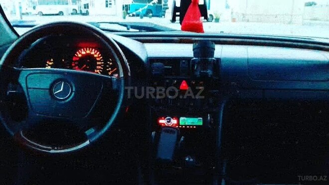 Mercedes C 180 1999, 135,000 km - 1.8 l - Sumqayıt